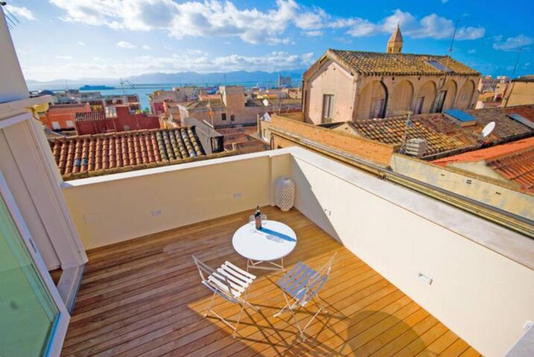 Blue Domus Apartman Cagliari Kültér fotó