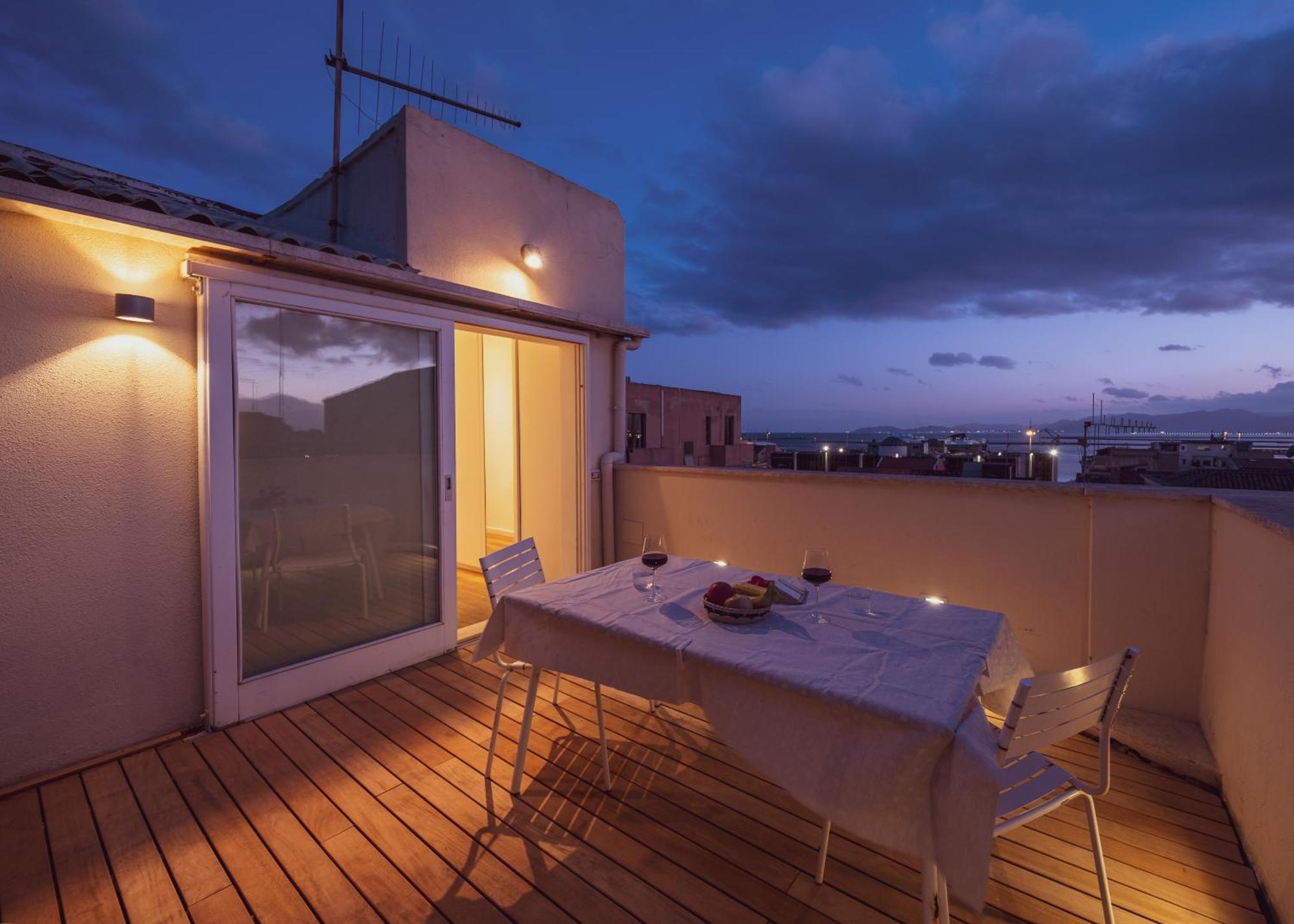 Blue Domus Apartman Cagliari Kültér fotó